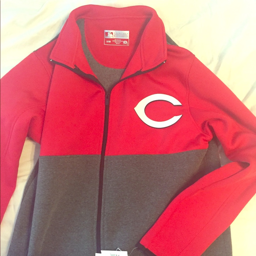 Cincinnati Reds zip up jacket
